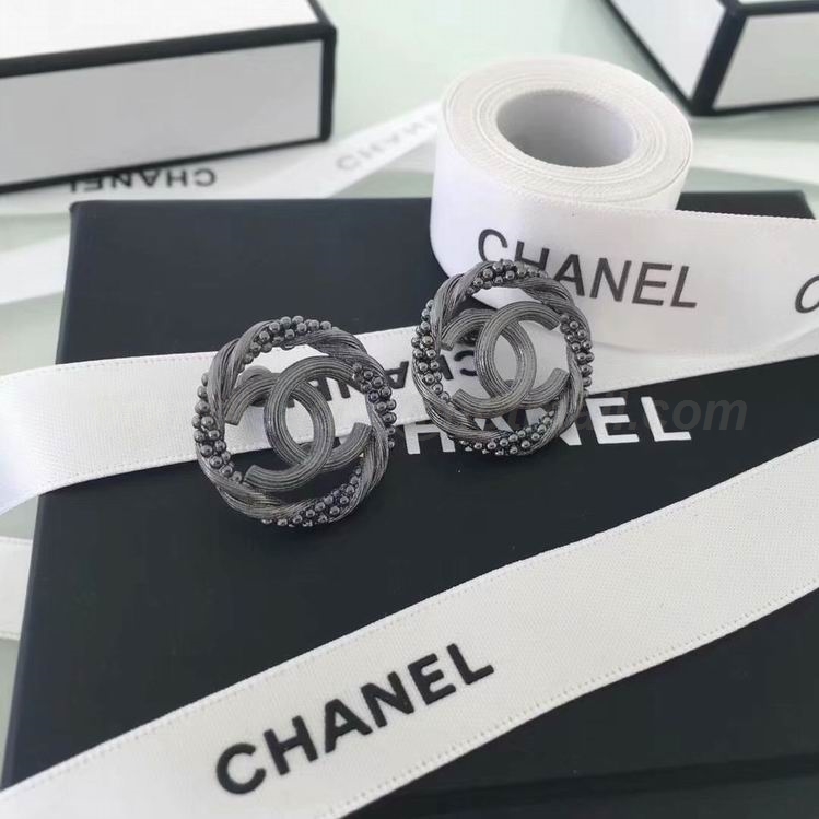 Chanel Earrings 821